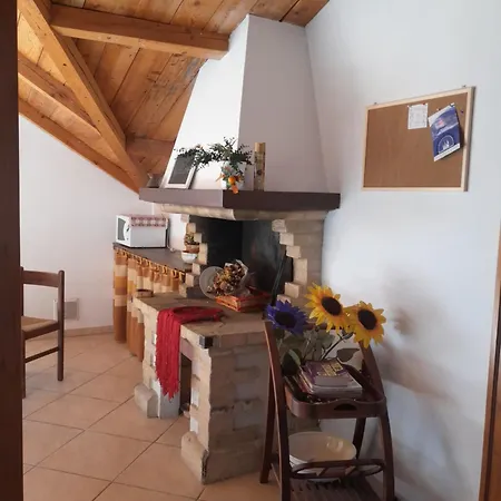 Le Rondini דירה *